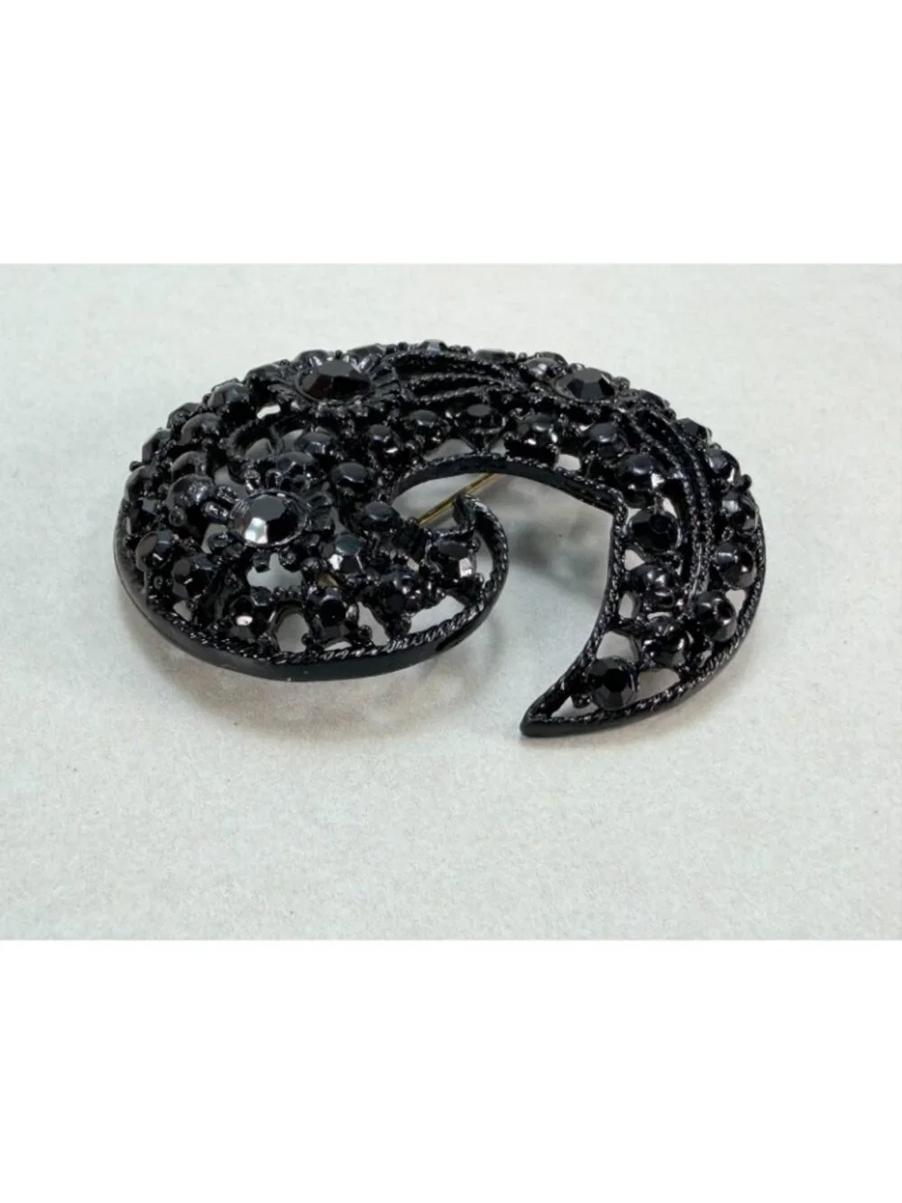 Vintage M.JENT Black Rhinestone Swirl Brooch Gold Tone Openwork Statement Pin